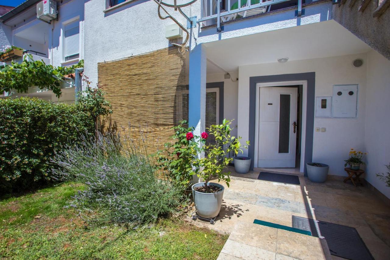 Apartment Rosse Porec Exterior photo