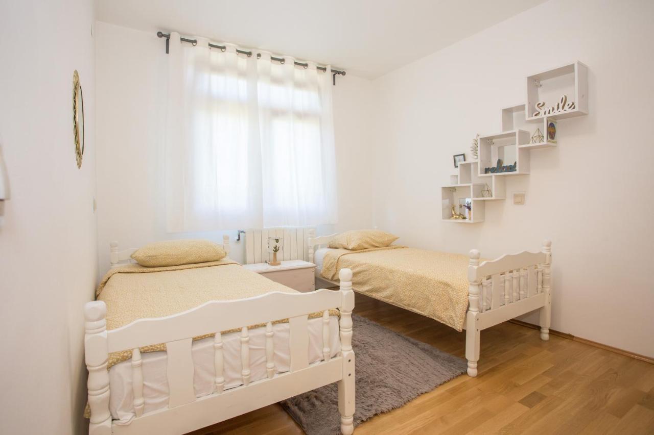 Apartment Rosse Porec Exterior photo