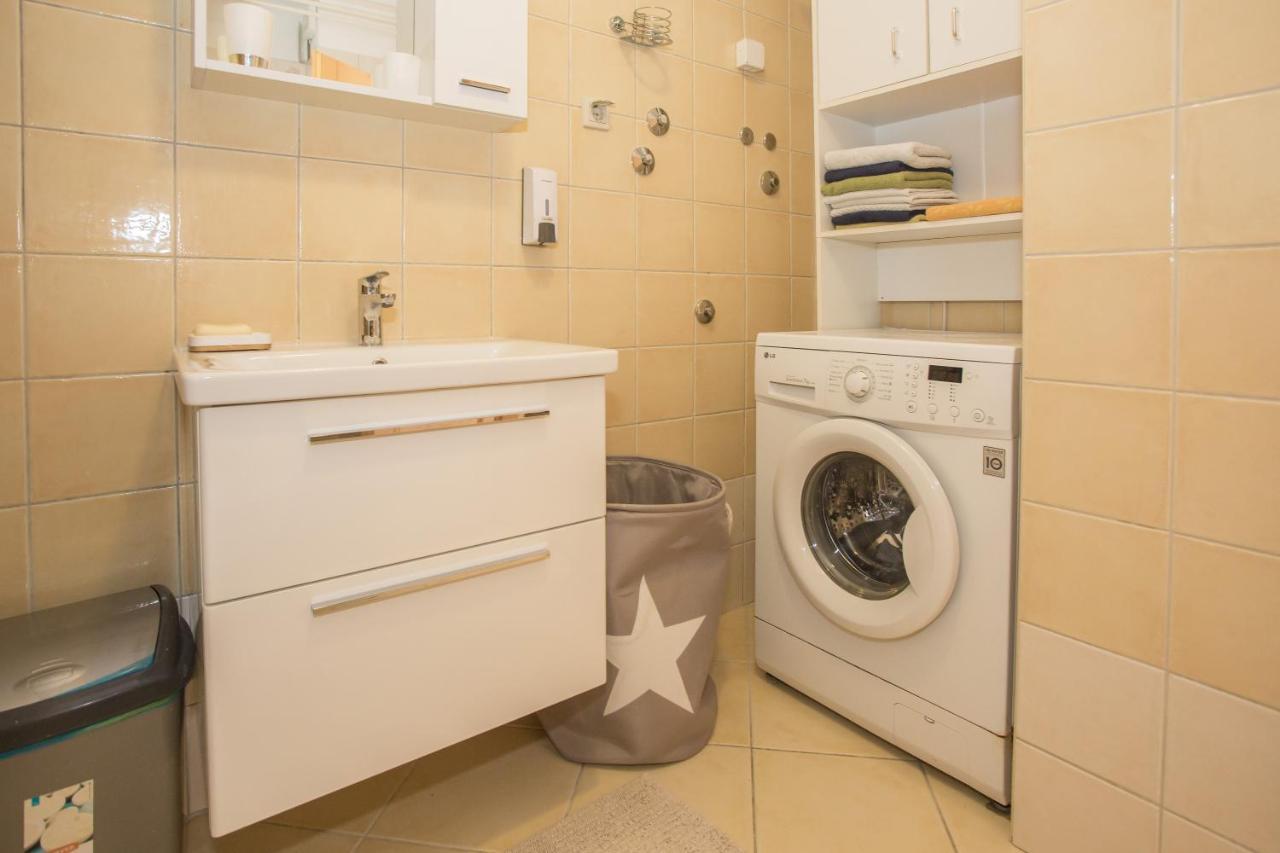 Apartment Rosse Porec Exterior photo