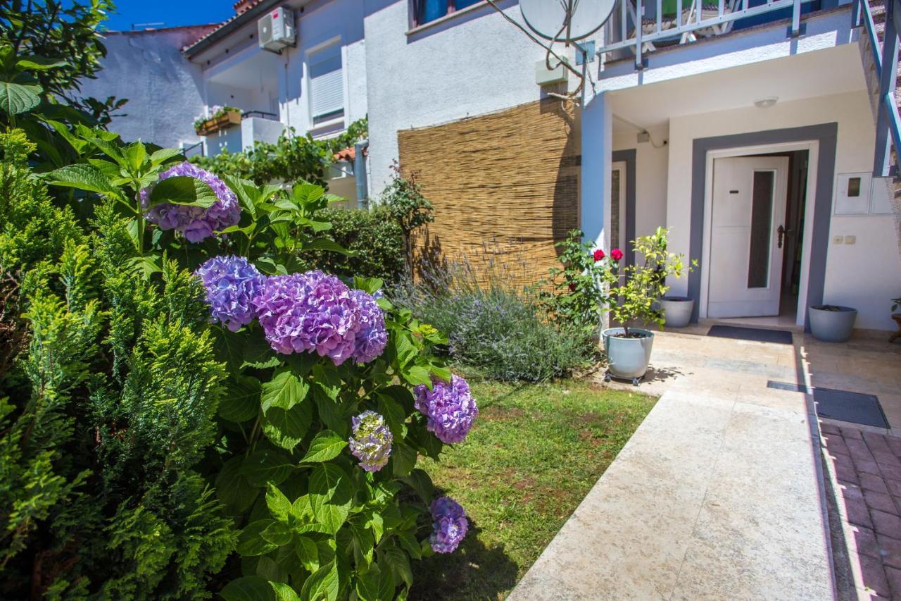 Apartment Rosse Porec Exterior photo